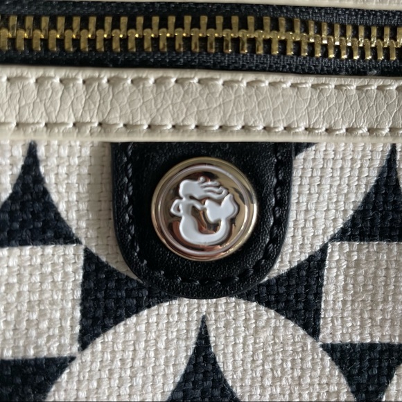 New Spartina Tassel Wristlet (Black and Off-White color) - Picture 2 of 12